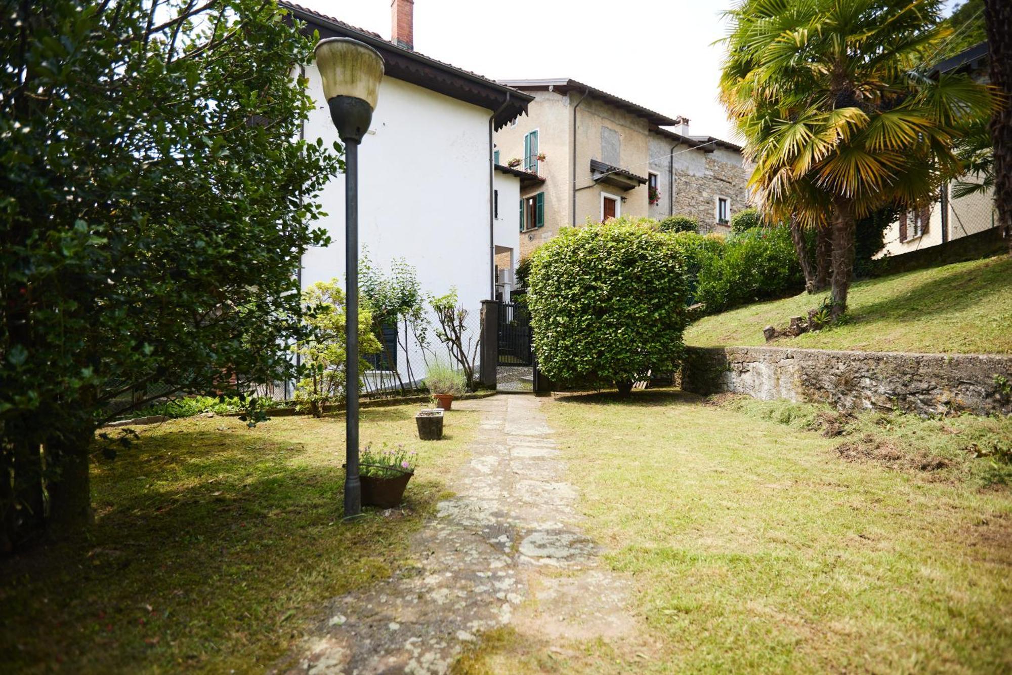 Villa Di Paese - Splendida Vista Lago Maggiore Oggebio المظهر الخارجي الصورة