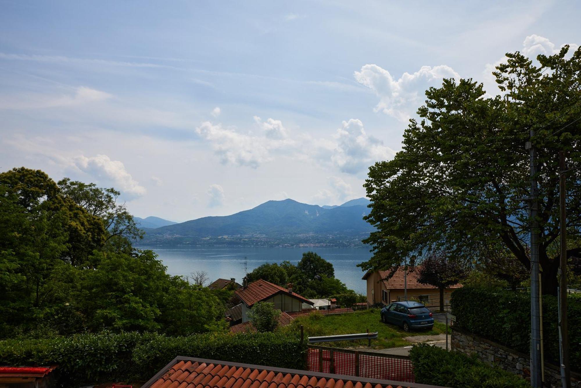 Villa Di Paese - Splendida Vista Lago Maggiore Oggebio المظهر الخارجي الصورة